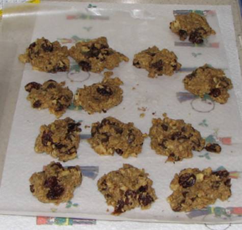 Dried cherry, chocolate chip oatmeal cookies